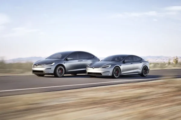 Tesla Model S atjauninājums