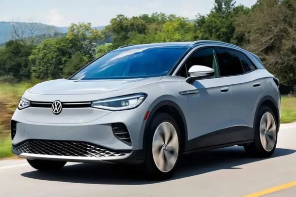 Volkswagen ID.7 pārspēj Tesla un kļūst par Eiropas elektroauto līderi